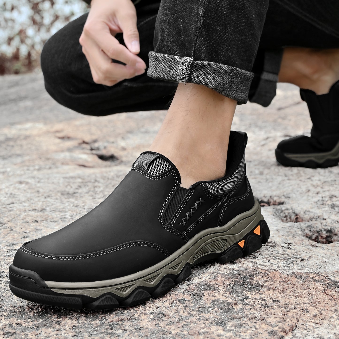 Mostelo® Mens Slip On Casual Outdoor Leather Walking Hiking Shoes V3686