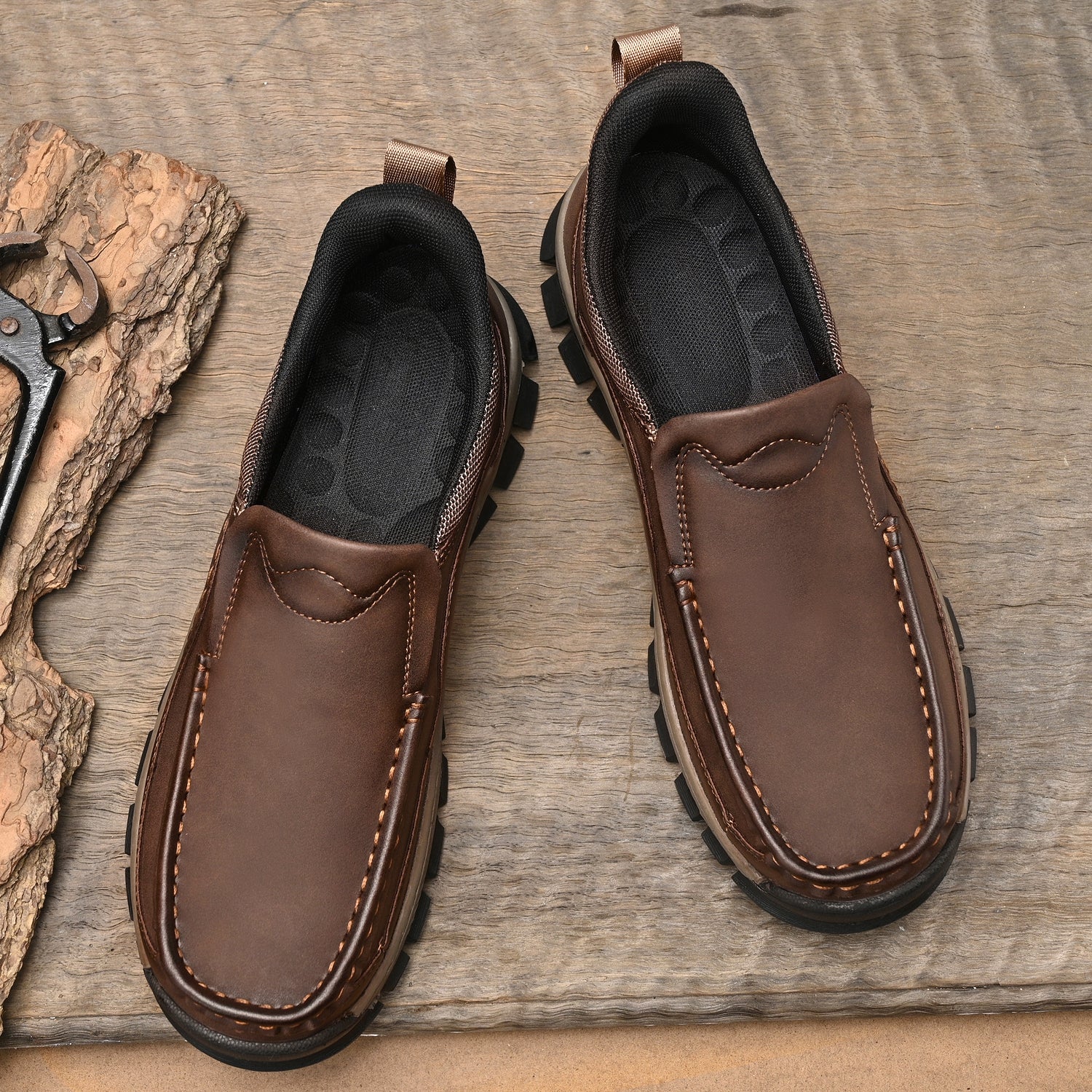 Mostelo® Mens Slip On Casual Outdoor Leather Walking Hiking Shoes V3672/V3673