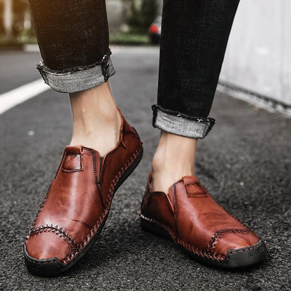 Men Hand Stitching Non Slip Large Size Soft Sole Casual Leather Shoes